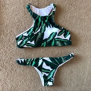 NWOT leaf print halter top bikini set